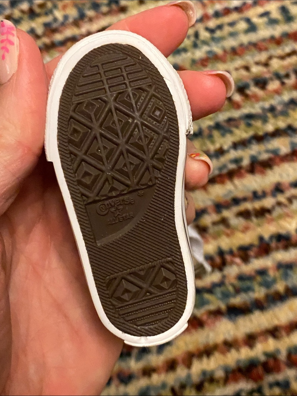 Converse Black Mini Chuck Taylor keychain - Picture 3 of 4